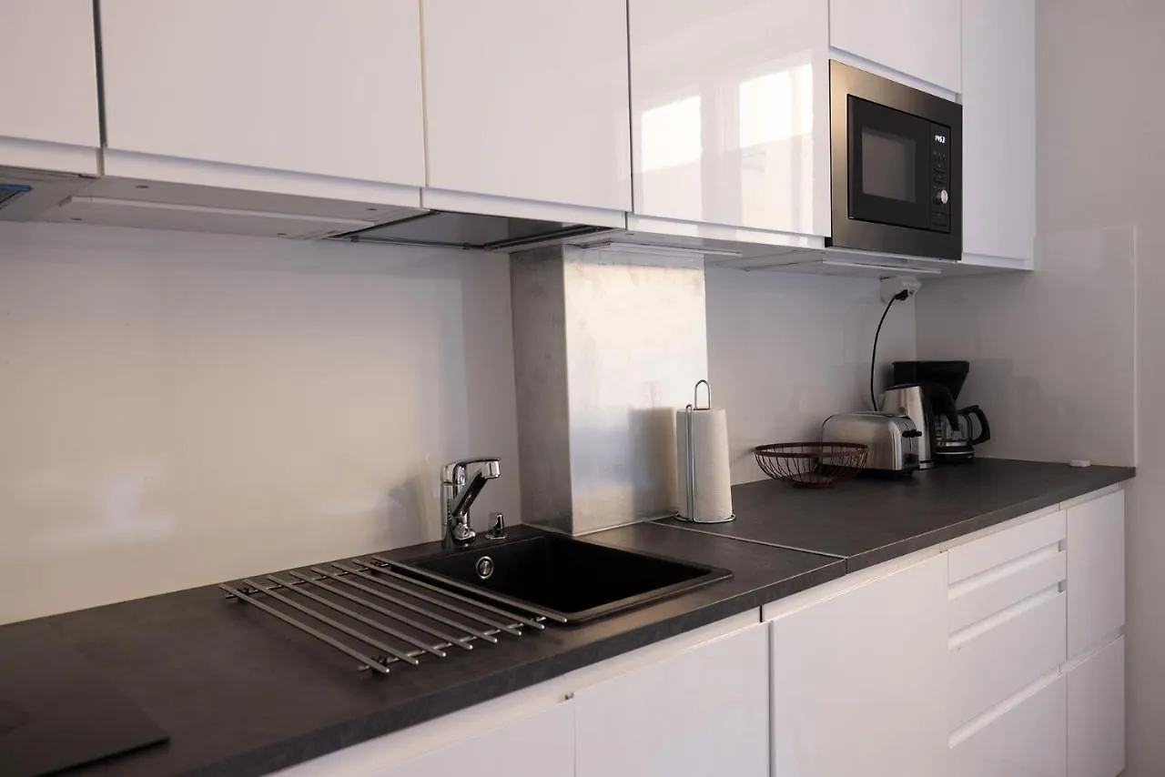 Poista 2Ndhomes Cozy 35M2 Home With A Courtyard View By Taehtitorni Park Helsinki 0*,